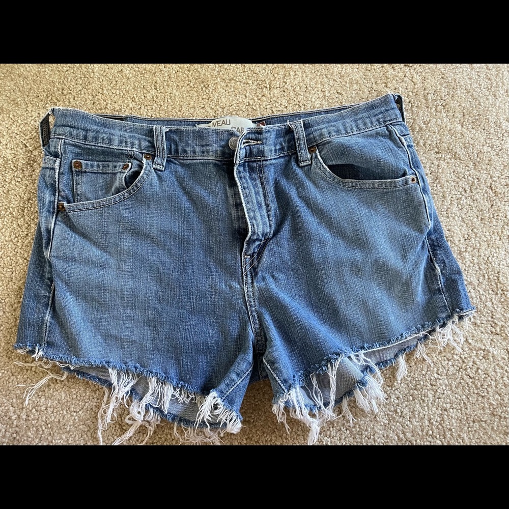 Vintage cutoff Levi’s 515